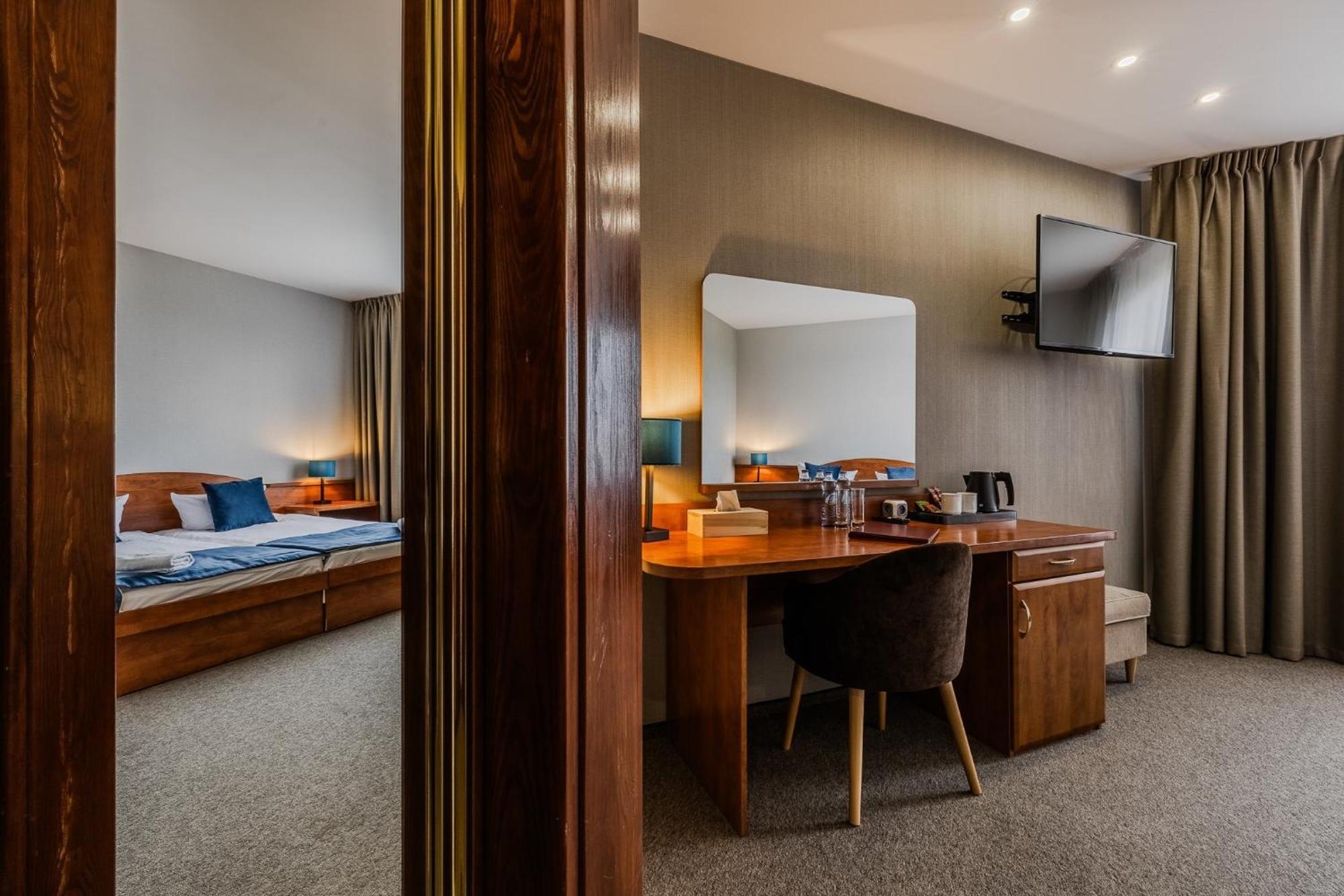 Hotel Caro Πόζναν Εξωτερικό φωτογραφία
