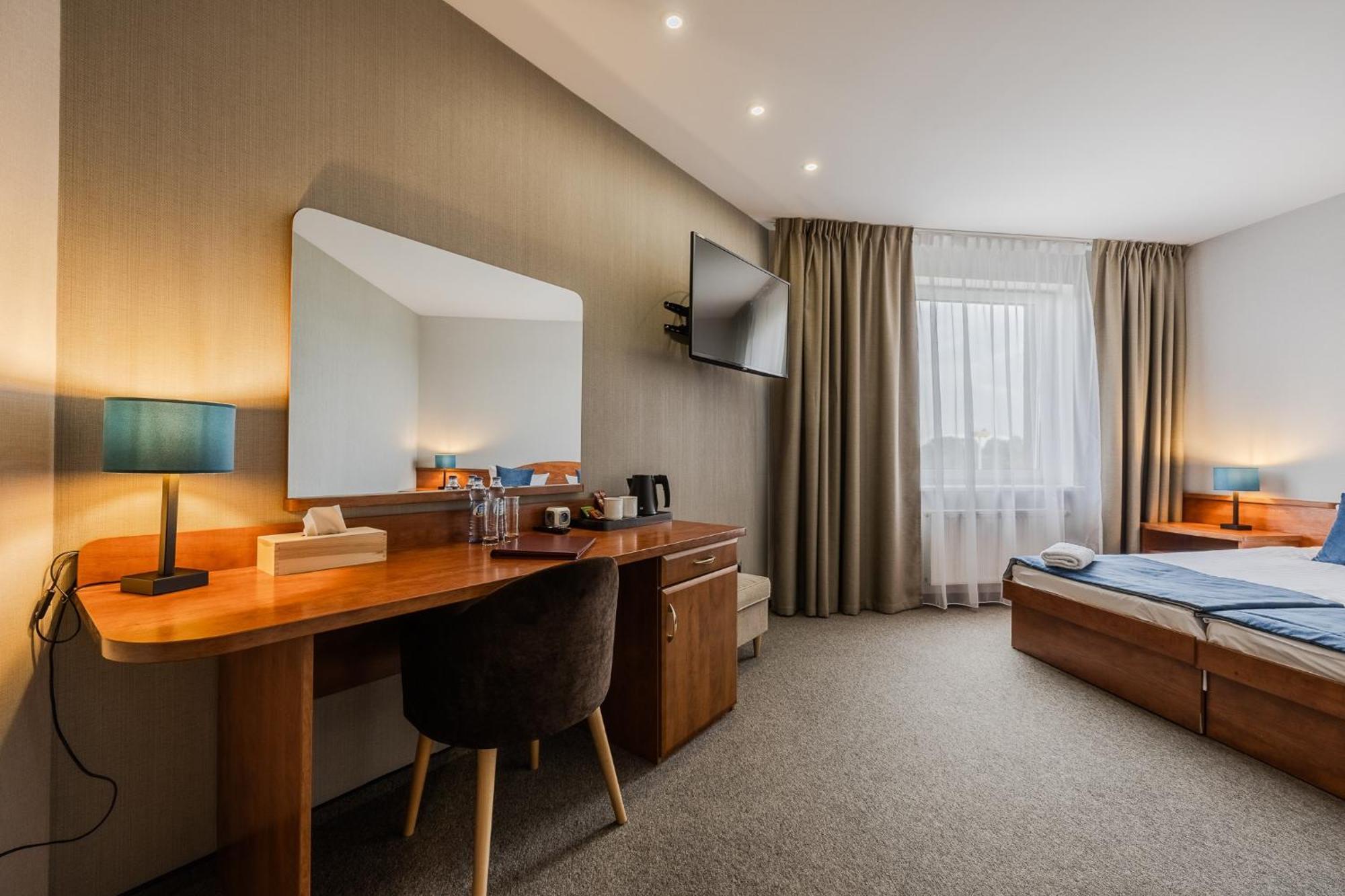 Hotel Caro Πόζναν Εξωτερικό φωτογραφία