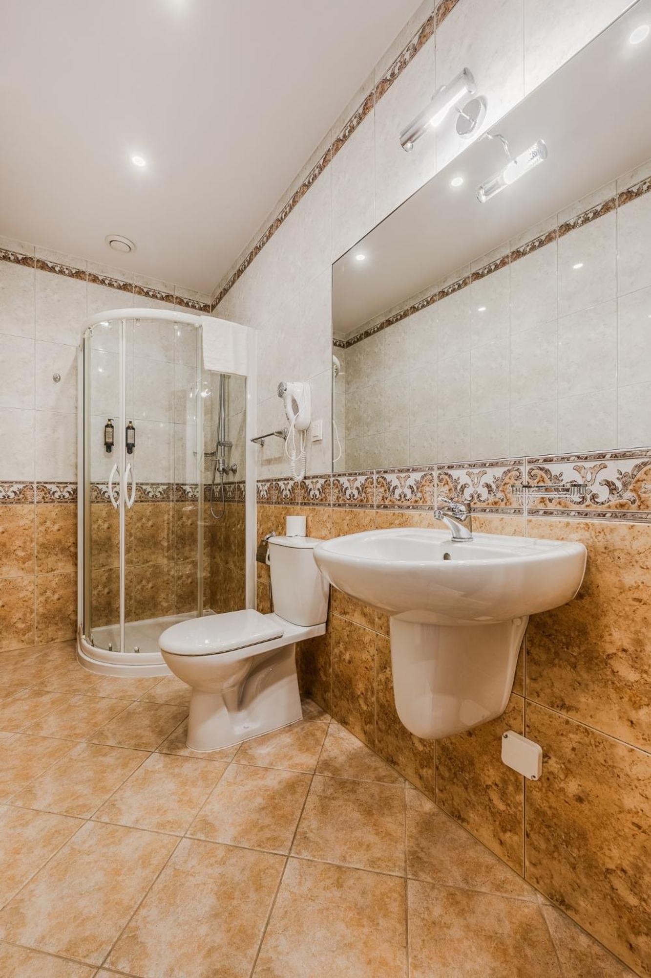 Hotel Caro Πόζναν Εξωτερικό φωτογραφία